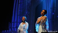 <p>Di konser ini Naura juga duet dengan ibunda tercinta, Nola 'Be3'. </p>