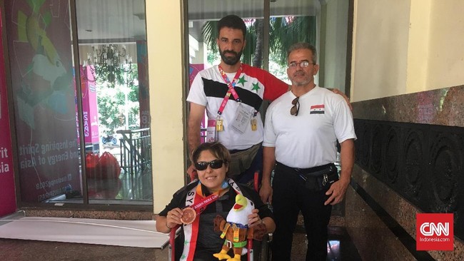Para penyandang disabilitas dari atlet hingga sukarelawan memiliki komunikasi khusus sesuai jenis disabilitas mereka di Asian Para Games 2018.