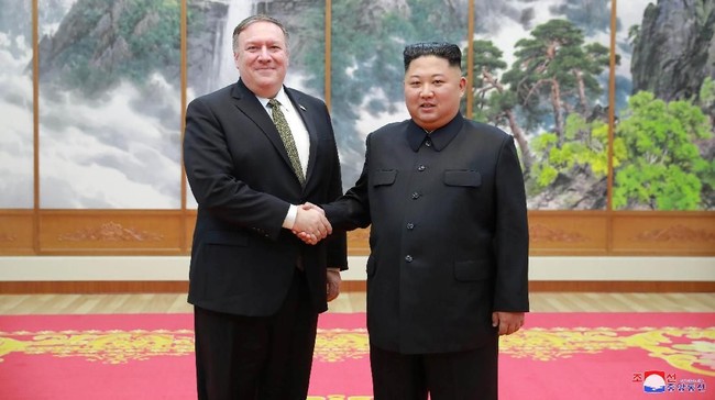 Korut menuntut AS untuk mengeluarkan Menteri Luar Negeri Mike Pompeo dari tim perundingan soal denuklirisasi karena dianggap memperlambat diskusi.