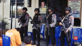 VIDEO: Kades Diduga Pimpin Penjarahan Rumah Korban Gempa Palu