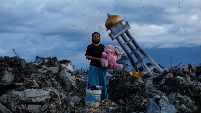 Sekretaris Jenderal Perserikatan Bangsa-Bangsa (PBB) Antonio Guterres mengunjungi korban gempa dan tsunami di Palu, Sulawesi Tengah