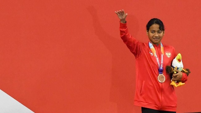 Indonesia memastikan medali emas keempat di Asian Para Games 2018 setelah perenang Syuci Indriani menjadi juara pada final nomor 100 meter gaya dada SB14 putri.