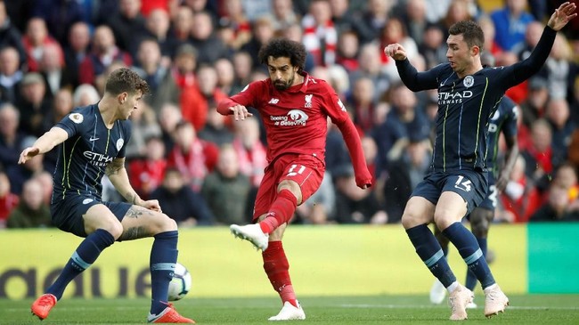 Manajer Liverpool Juergen Klop menilai juara bertahan Liga Primer Inggris Manchester City tidak menunjukkan tanda kelemahan di musim ini.