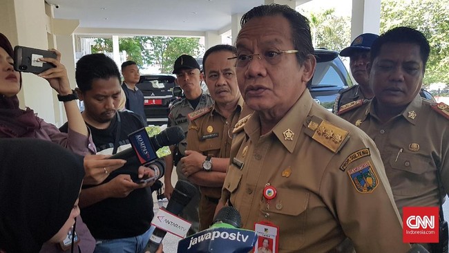 Gubernur Sulteng Longki Djanggola menyebut perusahaan smelter di wilayahnya tak menyetor royalti ke kas daerah.