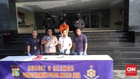 Modal Foto dengan Kapolri, Sopir Tipu Pengusaha Rp1 M