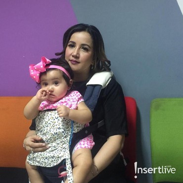 Sering Unggah Foto Anak, Andi Soraya Tak Takut Disalahgunakan