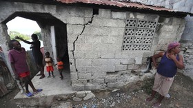 FOTO: Warga Bertahan di Tenda-tenda Pascagempa Haiti