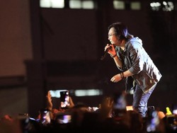 Lirik dan Chord Swear dari Dewa 19