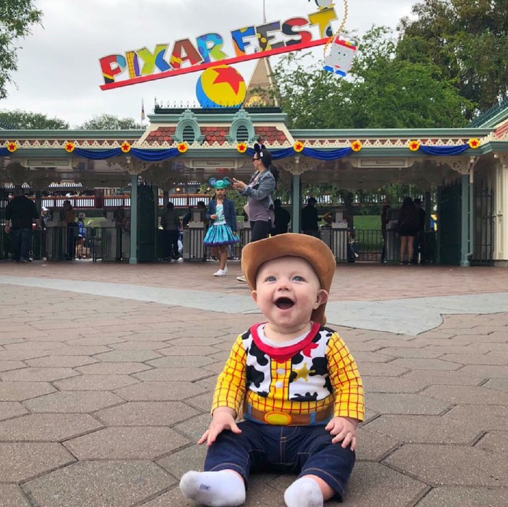 <p>Ya ampun, tawa Beckham jadi bikin dia makin menggemaskan! (Foto: Instagram/toystorydad)</p>