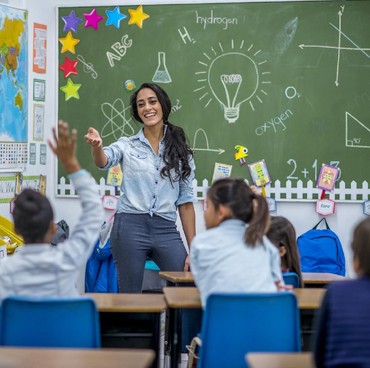 45 Kartu Ucapan Selamat Hari Guru 2023 yang Unik dan Sopan