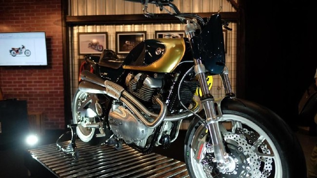 T-XX Interceptor menggabungkan DNA roadster, dan mesinnya masih mempertahankan keluaran pabrik.
