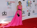 FOTO: Busana-busana Terbaik di American Music Awars 2018