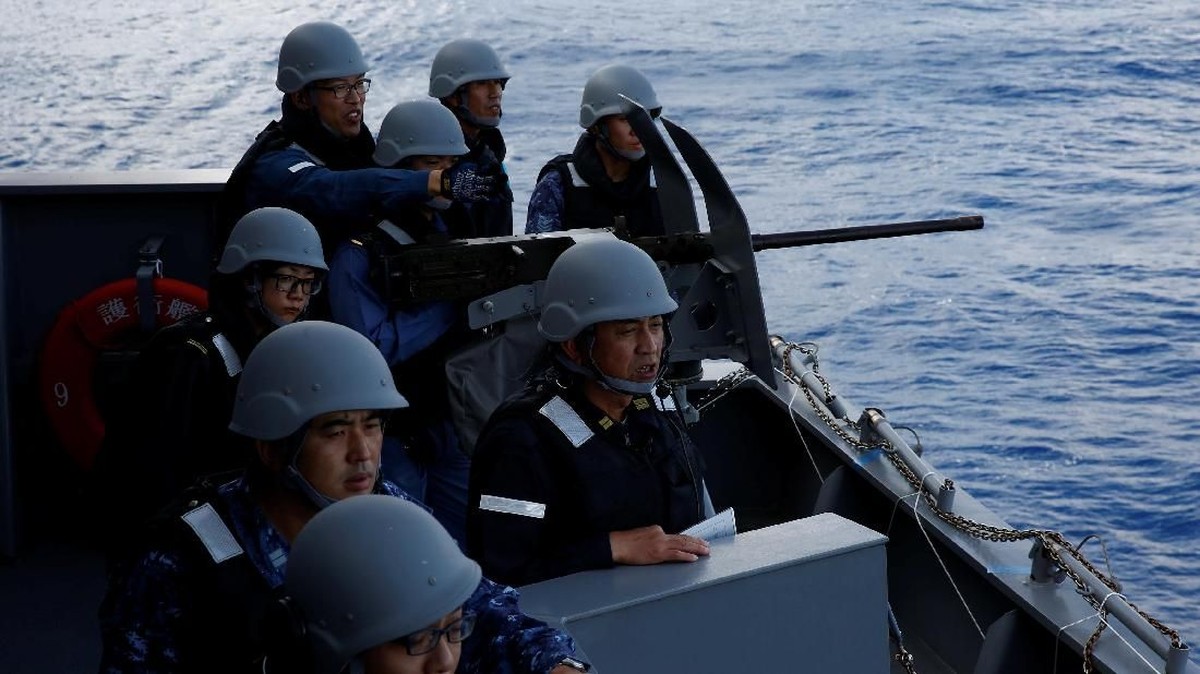 FOTO: ketika Wanita Bertugas di Kapal Perang Terbesar Jepang