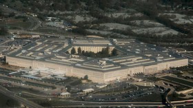 Usai Pecat Menhan, Trump Angkat Loyalis Isi Jabatan Pentagon