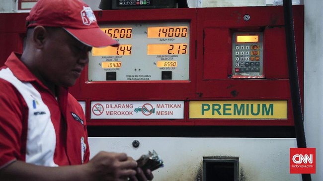 Presiden Joko Widodo (Jokowi) mengubah aturan penyediaan, distribusi dan harga bahan bakar minyak (BBM) khusus penugasan atau Premium.