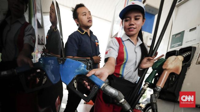 BUMN Minta Pertamina Hitung Ulang Harga Pertamax - CNN Indonesia