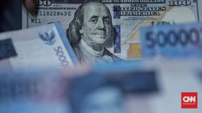 Nilai tukar rupiah pada perdagangan sore ini melemah melemah 85 poin atau 0,58 persen dari kemarin sore, Kamis (13/12) di Rp14.496 per dolar AS.