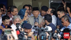 Selesai Diperiksa, Amien Rais Merasa Dimuliakan Polisi