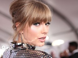 Taylor Swift hingga Dua Lipa, Ini 6 Gaun Terbaik AMA 2018
