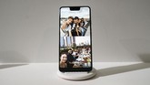 FOTO: Melihat dari Dekat Google Pixel 3, 'Si Poni' ala Google Google akhirnya mengungkap kemunculan dua generasi penerus ponsel Pixel. Selain dari sisi desain, keduanya kini dibekali kamera ganda di bagian depan.