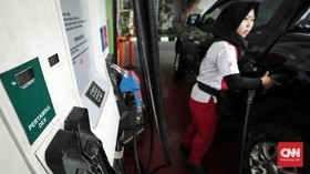 img-title Viral Pajero Sport Banting Alat EDC yang Dipegang Petugas SPBU