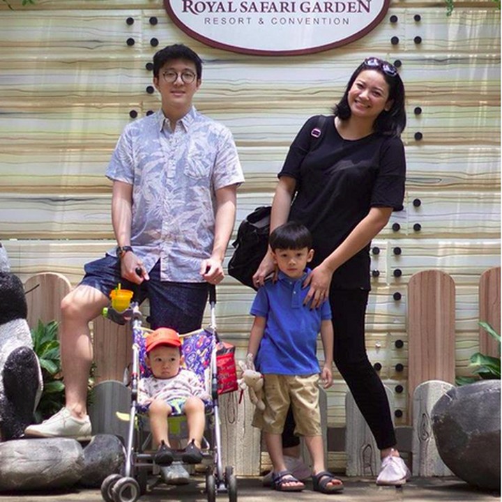<p>Asyiknya liburan singkat bareng ayah Ryan Anthony Monoarfa. Demi liburan bareng anak dan istri, Ayah Ryan menyempatkan cuti lho. (Foto: Instagram @agnipratistha)<br /><br /></p>