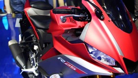 Harga dan Spesifikasi Yamaha R25 Baru
