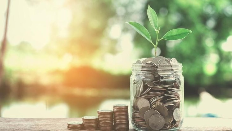 Untuk investasi misalnya tabungan, baiknya pendapatan disisihkan di awal atau akhir bulan ya? Simak penjelasan ahli ini, yuk.