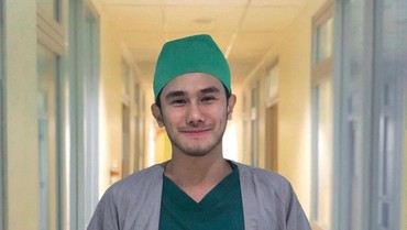 Ini Dokter Tampan, si Mantan Sarah Keihl yang Disebut Terlalu Lugu