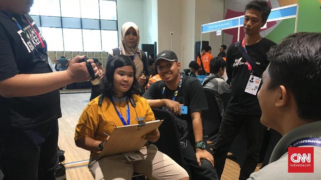 Remaja asal Klaten bernama Temanku Lima Benua mempertunjukkan keahlian yang spesial selama penyelenggaraan Asian Para Games 2018.