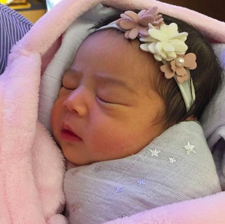 <p>Throwback saat Raqeema masih newborn. Cute banget ya. (Foto: Instagram/ @nsyakieb85)</p>