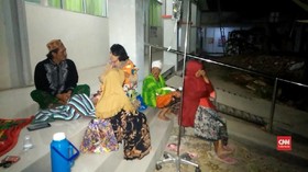 VIDEO: Pasien RS di Situbondo Trauma Gempa Susulan