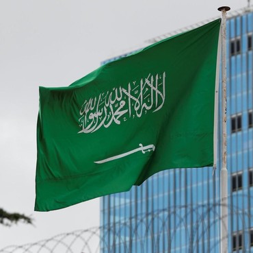 9 Kontroversi Arab Saudi, 'Ka'bah Baru' hingga LGBT Dibolehkan Masuk