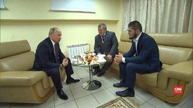 VIDEO: Putin Maklum dengan Aksi Khabib Usai Kalahkan Mcgregor