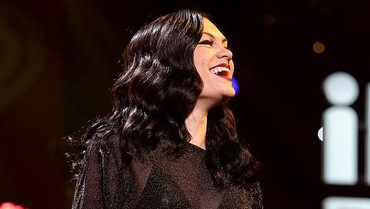 img-title Pamer Baby Bump, Jessie J Hamil Lagi Usai Setahun Keguguran