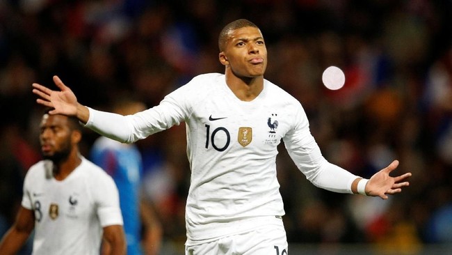 CIES merilis harga pemain-pemain yang berlaga di lima liga top Eropa. Kylian Mbappe memiliki harga lebih tinggi ketimbang Lionel Messi dan Cristiano Ronaldo.