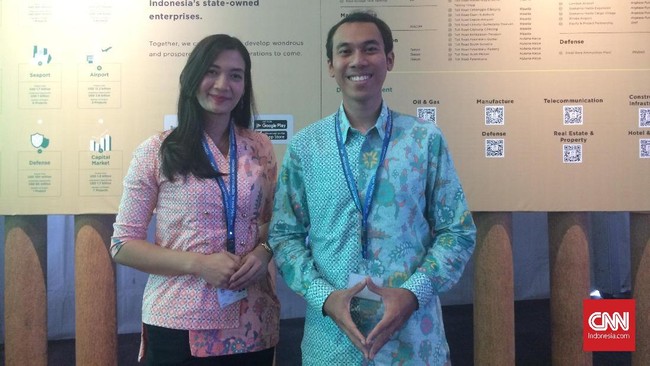 Di Indonesia Pavilion, Duta BUMN ditempatkan untuk menjadi penyambut tamu sekaligus pemberi informasi mengenai proyek dan produk khas Indonesia.