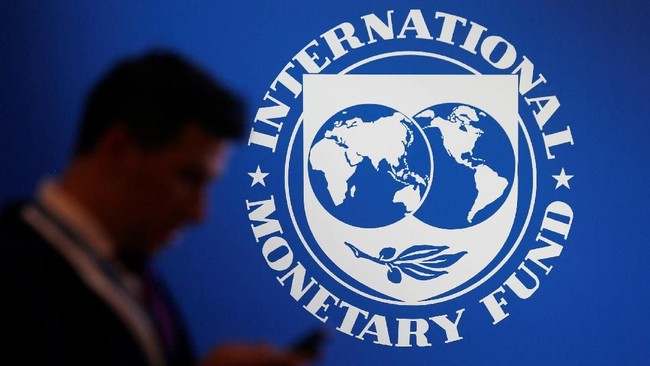 Dana Moneter Internasional (IMF) memperingatkan ekonomi dunia 'genting' pada 2020.  Kegentingan disebabkan konflik dagang global dan ketidakpastian Brexit.