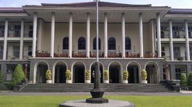 UGM Bantah Akan Beri Gelar Guru Besar Kehormatan ke Tokoh Nonakademik