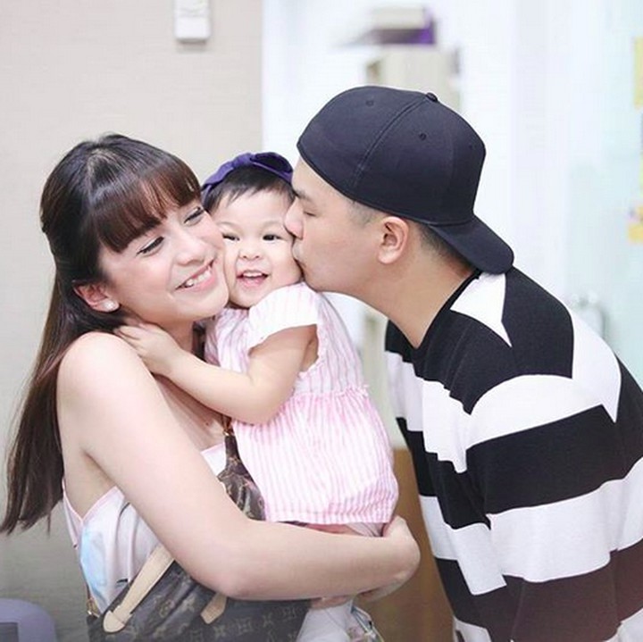 Gemas ya sama pipi Natusha? he-he-he.  (Foto: Instagram @glennalinskie)<br /><br />