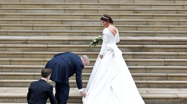 Putri Eugenie Diet Ketat Demi Tampil Prima di Pernikahannya Agar tampil prima di hari pernikahannya, Putri Eugenie melakukan diet ketat untuk menurunkan berat badannya.