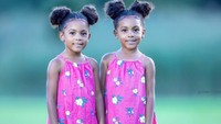 <p>Berawal dari orang tua yang mendokumentasikan keluarga dan anak kembarnya, si kembar Alexis dan Ava jadi terkenal. Si kembar yang menggemaskan kini mengeluarkan merek baju dan masih terus update kegiatannya secara online. (Foto: Instagram/mccluretwins)</p>