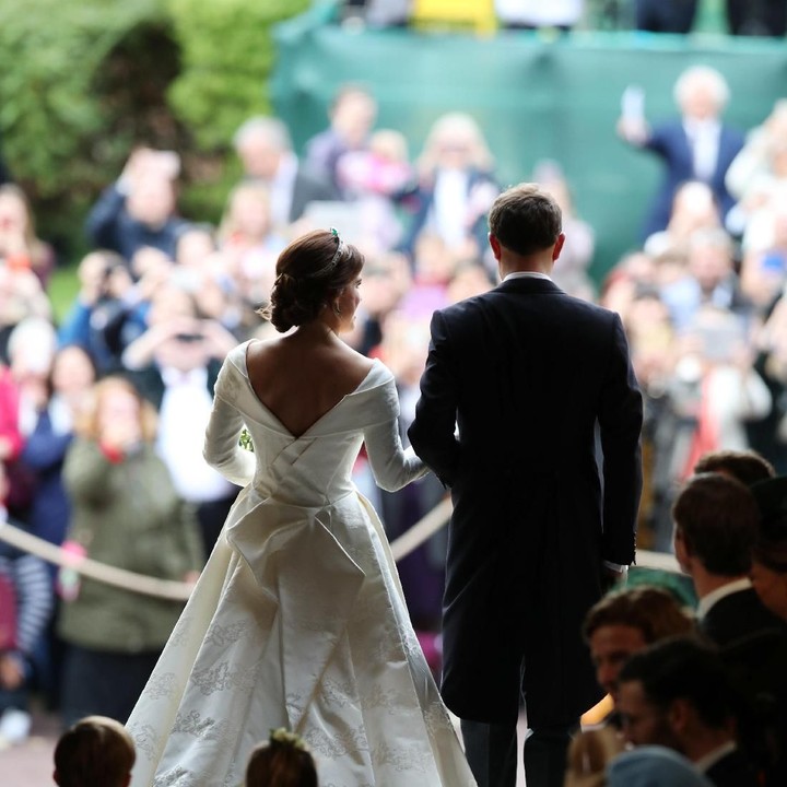 Upacara pernikahan Putri Eugenie dan Jack dihadiri 850 tamu dan 1.200 anggota masyarakat yang terpilih. Selamat dan bahagia selalu untuk Jack Brooksbank and Putri Eugenie! (Foto: Yui Mok - WPA Pool/Getty Images)