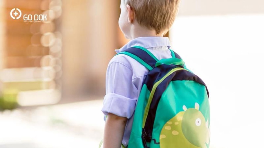 Akibat Beban Tas Ransel Anak Terlalu Berat