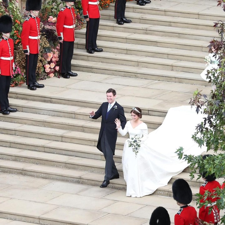 Sah! Jack dan Putri Eugenie sudah resmi menjadi sepasang suami istri. (Foto: Andrew Matthews - WPA Pool/Getty Images)