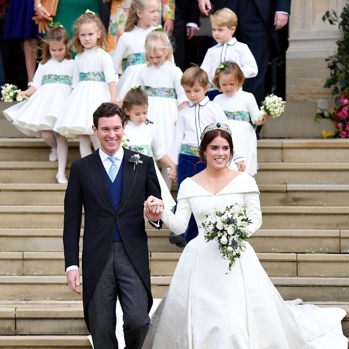 <p>Yeay! Pangeran George dan Putri Charlotte jadi pengiring pengantin lagi di pernikahan Putri Eugenie dan Jack Brooksbank. (Foto: Toby Melville - WPA Pool/Getty Images)</p>