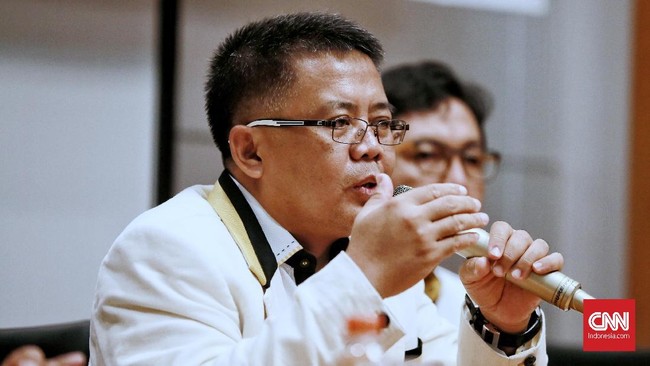 PKS dalam dua pilihan, menjaga peluang posisi tawar di pemerintahan, atau menjaga gerbong umat yang banyak memberinya dukungan selama Pemilu 2019.