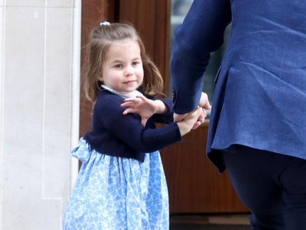 Curhat Pangeran William Kesulitan Mengucir Rambut Putri Charlotte