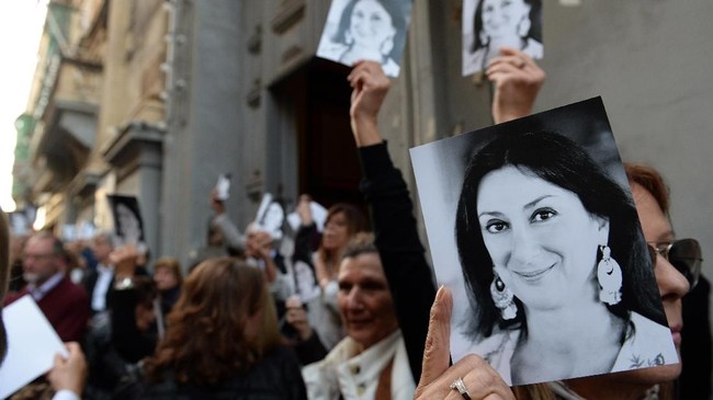 Proses penyelidikan pembunuhan Daphne Caruana Galizia sudah berlangsung hampir dua tahun. Para aktivis pesimis aparat bisa mengungkap dalang kasus itu.
