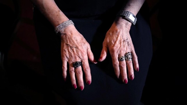 FOTO: Nenek 93 Tahun Jadi Miss Holocaust Survivor